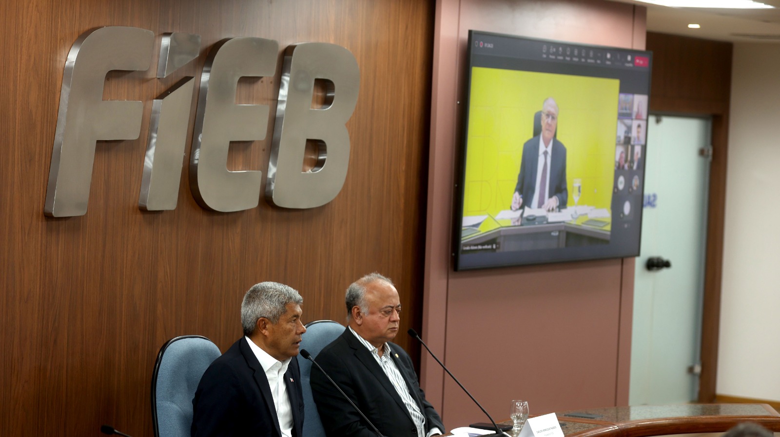Governador e presidente da Fieb se reúnem com Alckmin e defendem retirada de produtos baianos da lista de taxação dos EUA