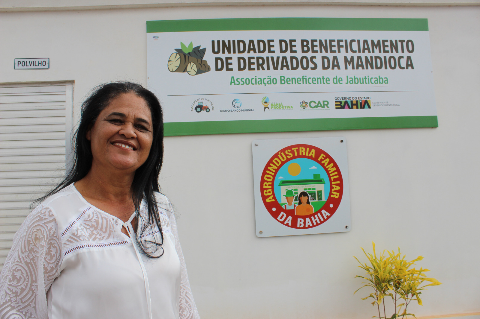 Agroindústria fortalece tradição da mandioca em comunidade rural de Ibiassucê