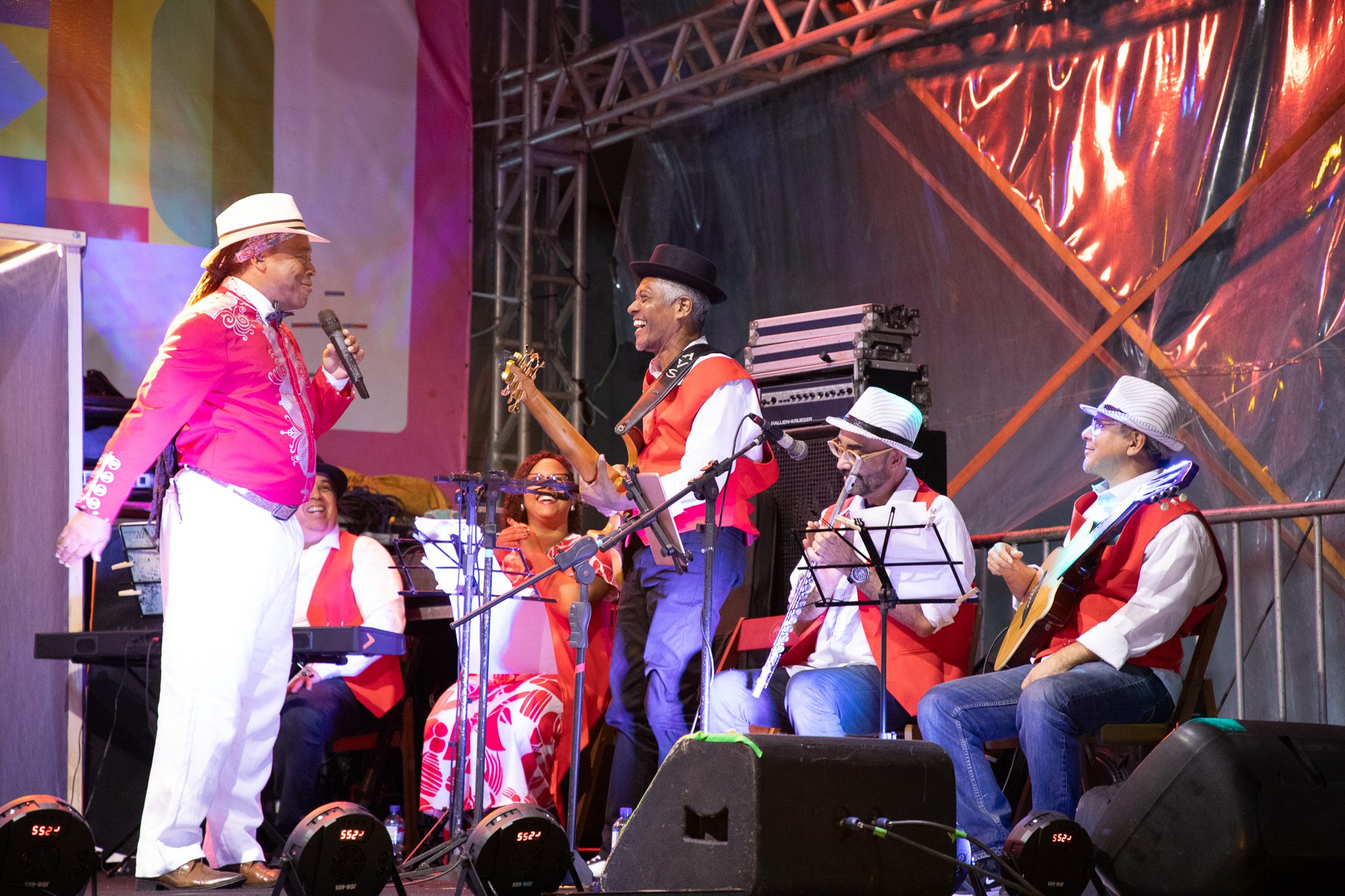 Funceb celebra temporada de sucesso em cinco cidades com o projeto “Batatinha – 100 Anos de Samba & Poesia”