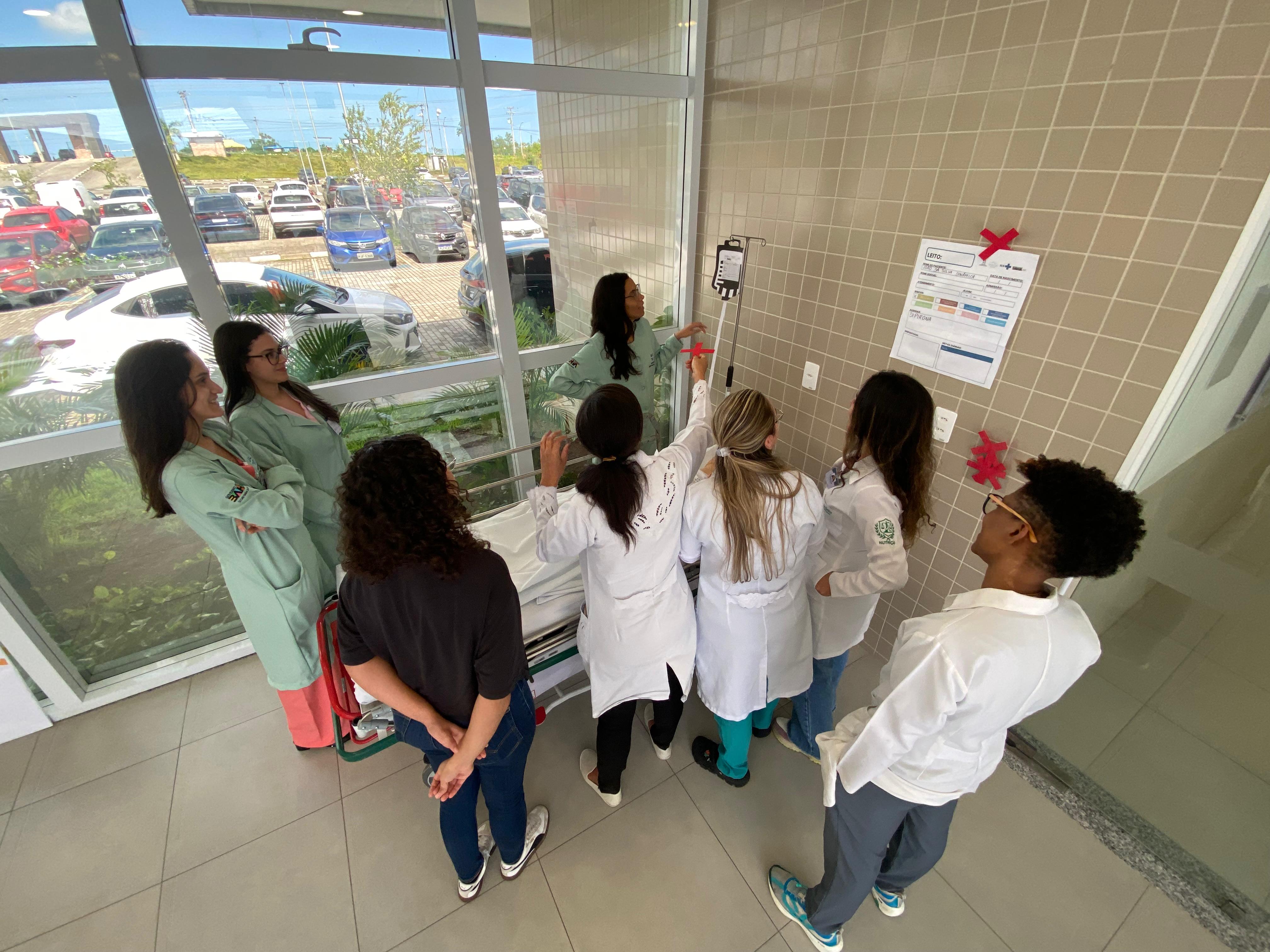 Semana da Segurança do Paciente é marcada por atividades práticas e lúdicas no Hospital Metropolitano