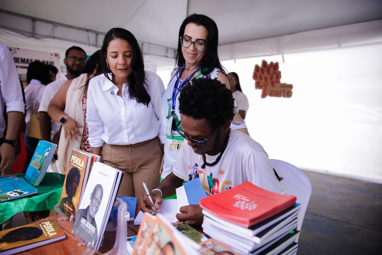 Feira Literária Internacional de Antônio Cardoso 
