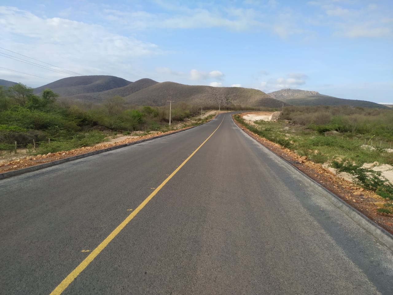 Ligação entre Ibipeba e Gentio do Ouro é facilitada com a pavimentação de mais de 80 km de rodovias