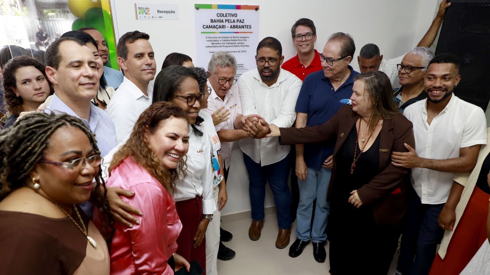 Estado inaugura dois Coletivos Bahia Pela Paz em Camaçari; estrutura atenderá até 500 famílias por mês na RMS