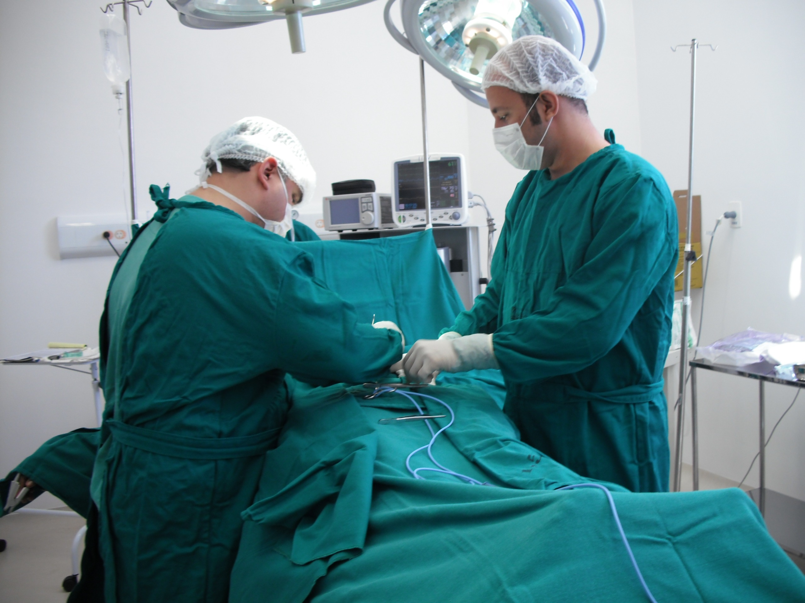 Bahia intensifica ações para reduzir filas de cirurgias com mutirão em nove unidades filantrópicas