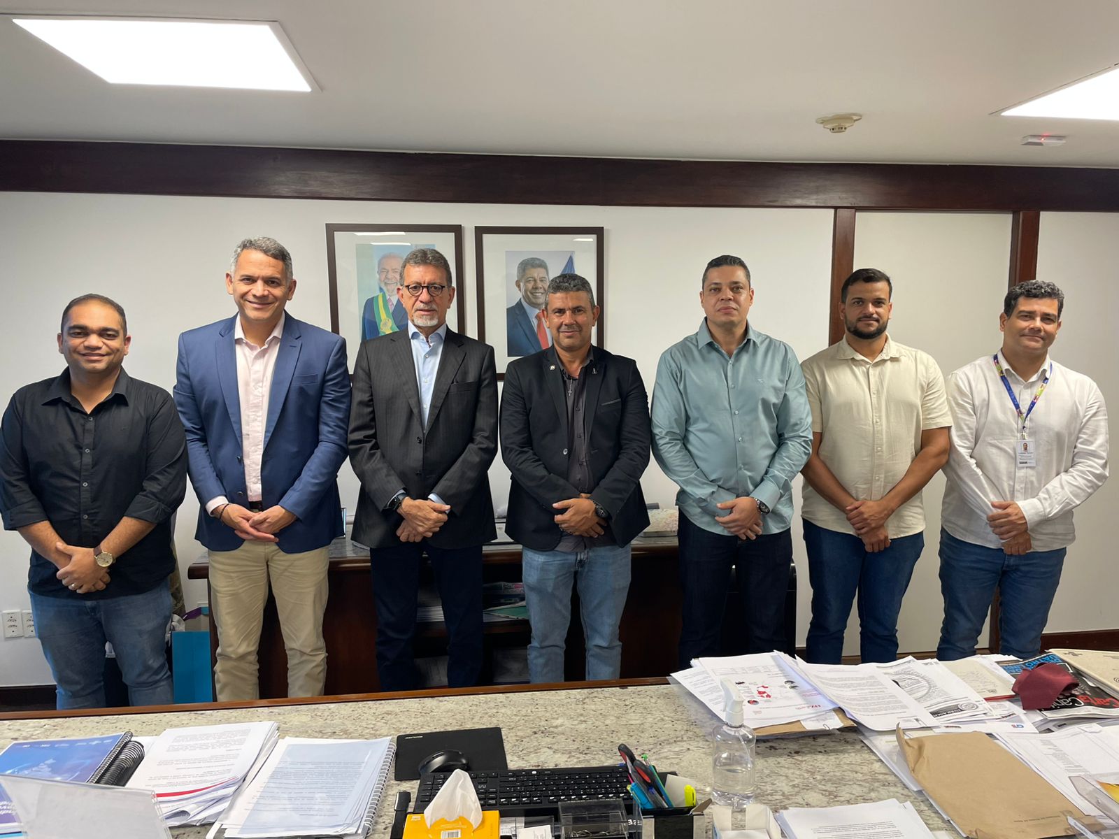 Governo discute instalação de empresa de processamento de citrus em Rio Real