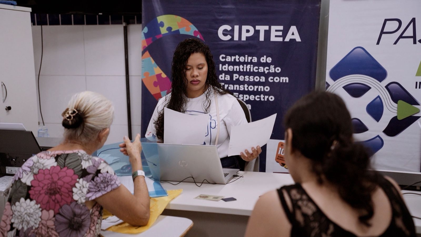 Caravana promove direitos humanos com serviços e formações gratuitas