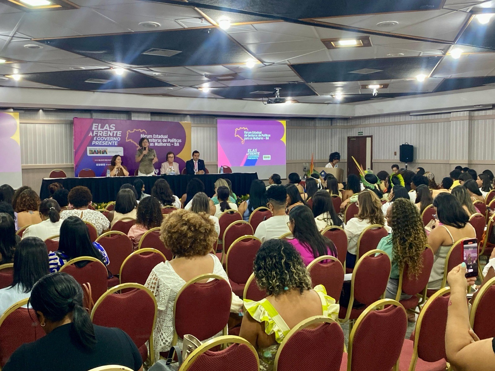 Políticas para as Mulheres