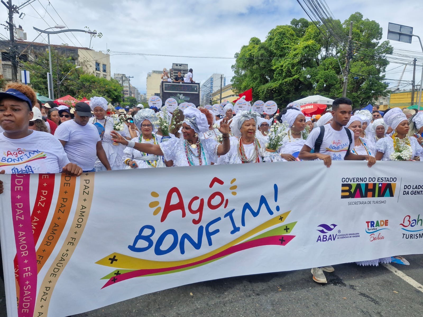 Marcas históricas do turismo baiano são celebradas na Lavagem do Bonfim 