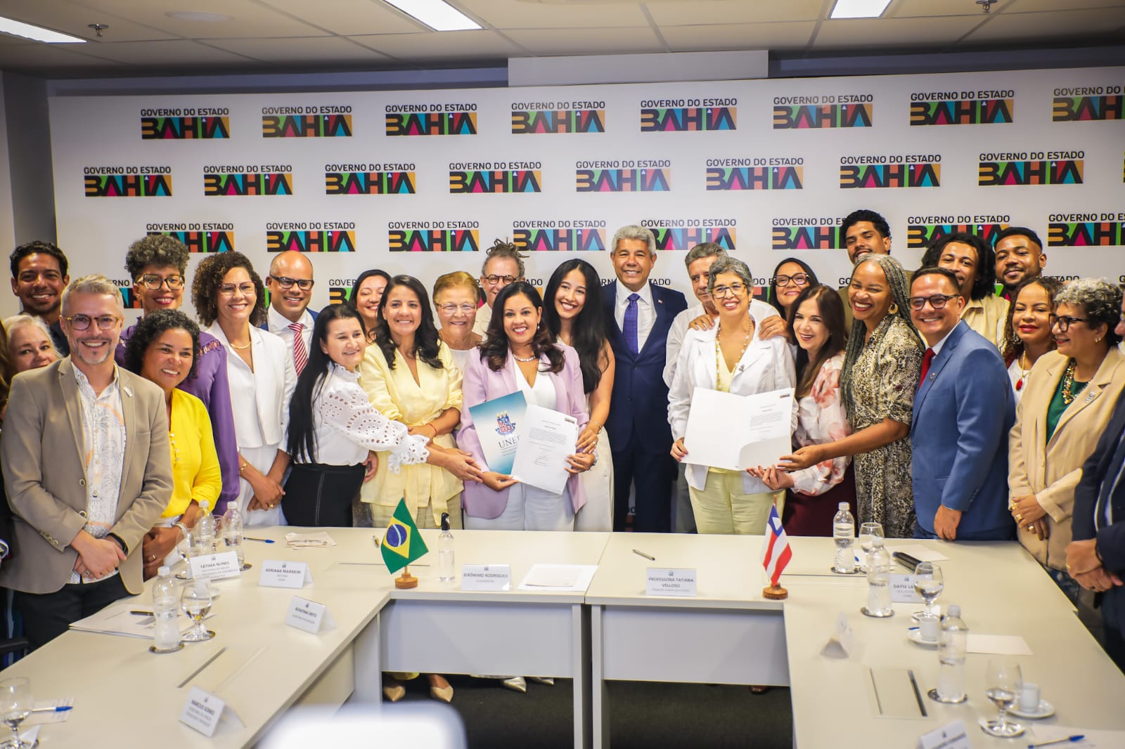 Professoras Adriana Marmori e Dayse Lago tomam posse para novo mandato na Reitoria da UNEB