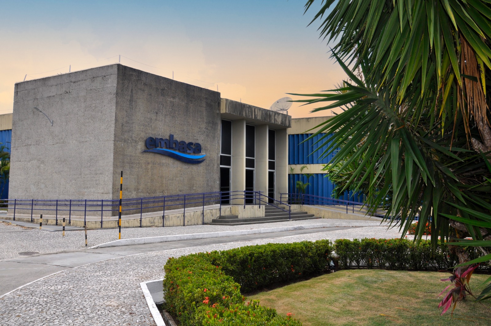 Abastecimento de água é retomado em Candeias, Madre de Deus, São Francisco do Conde e região após reparo de adutora