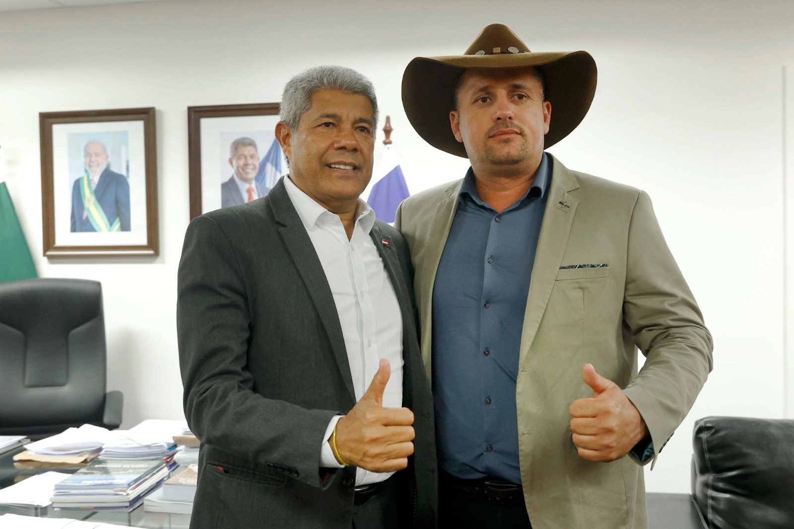 overno do Estado entrega novos equipamentos e debate novos investimentos para Cordeiros