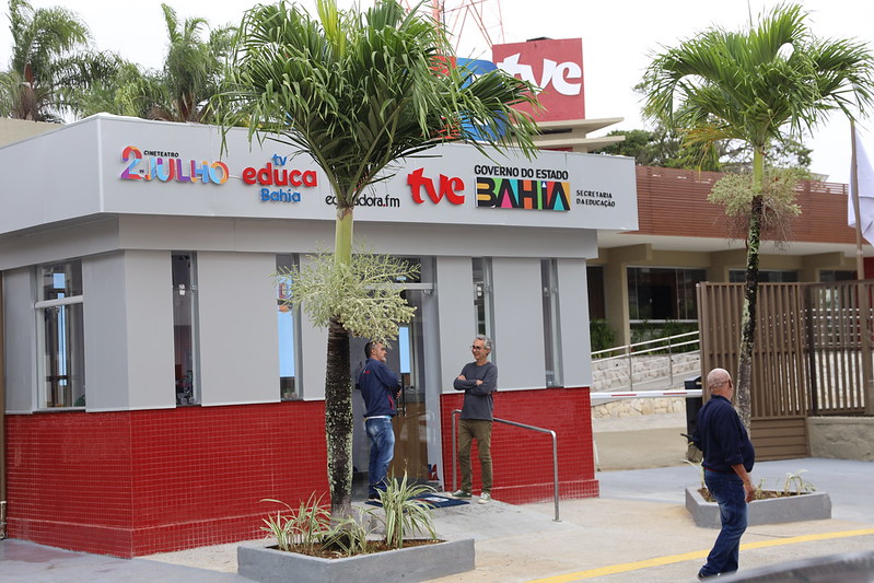 Rádio Educadora FM comemora 48 anos e oferece gratuitamente 22 programas para rádios de todo o País