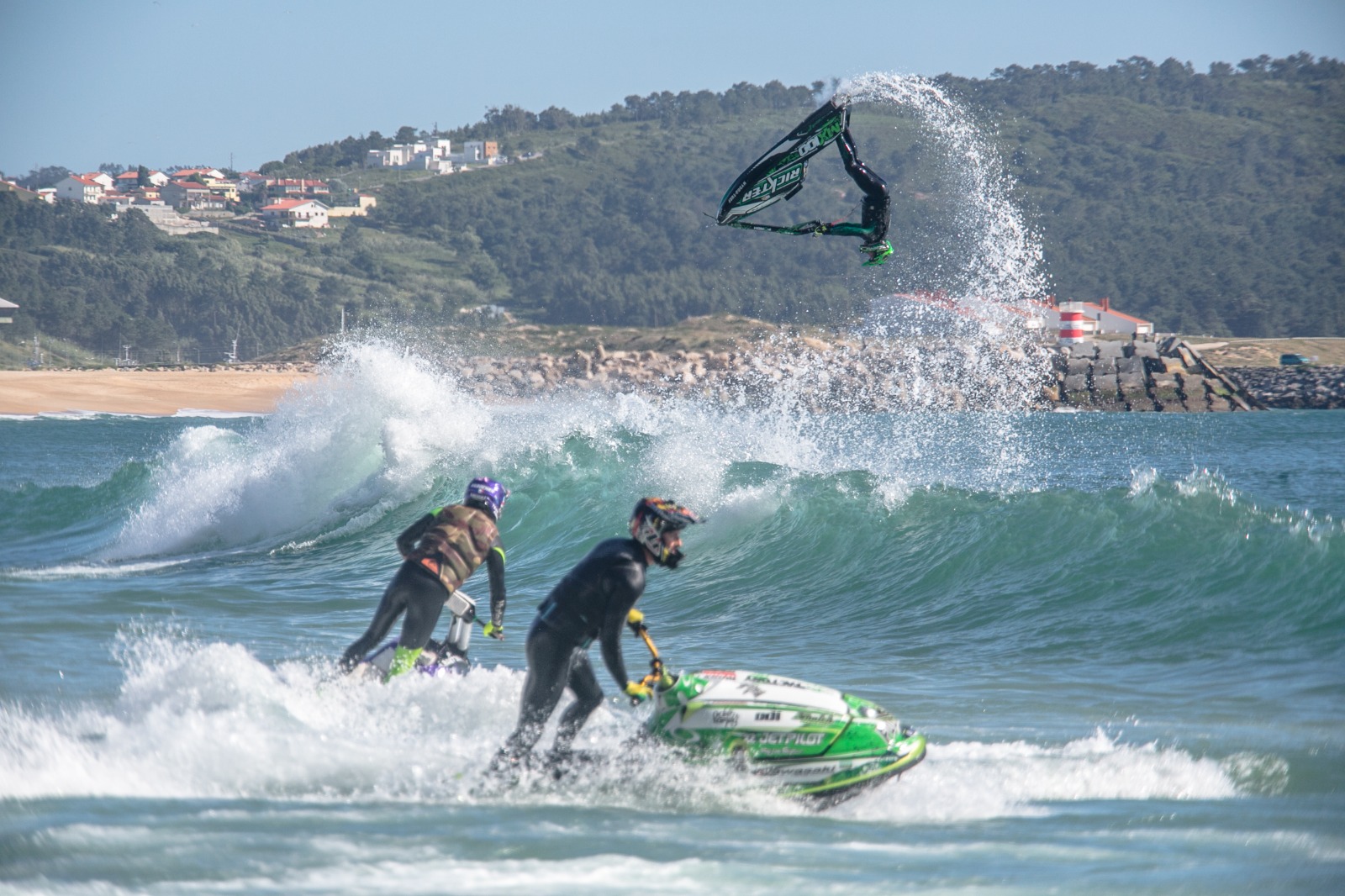 Copa do Mundo de Jet Waves desembarca na Bahia em maio