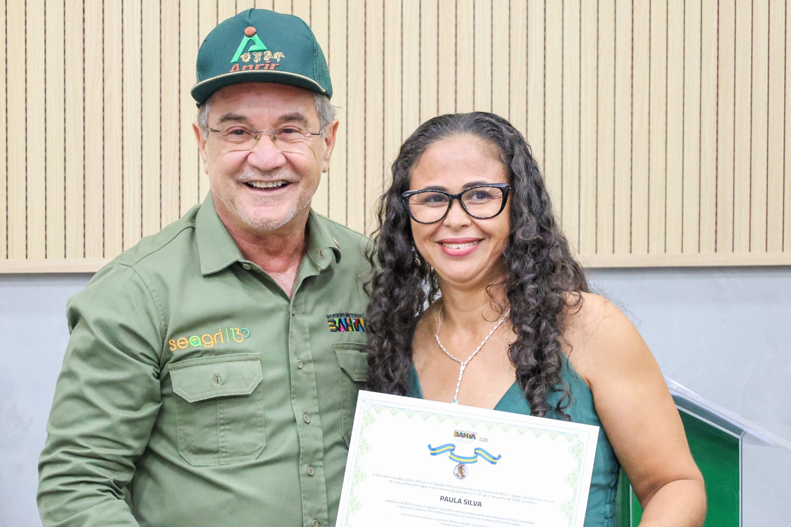 Seagri entrega Medalha de Mérito a agricultores e lideranças na abertura da Expoagri de Irecê
