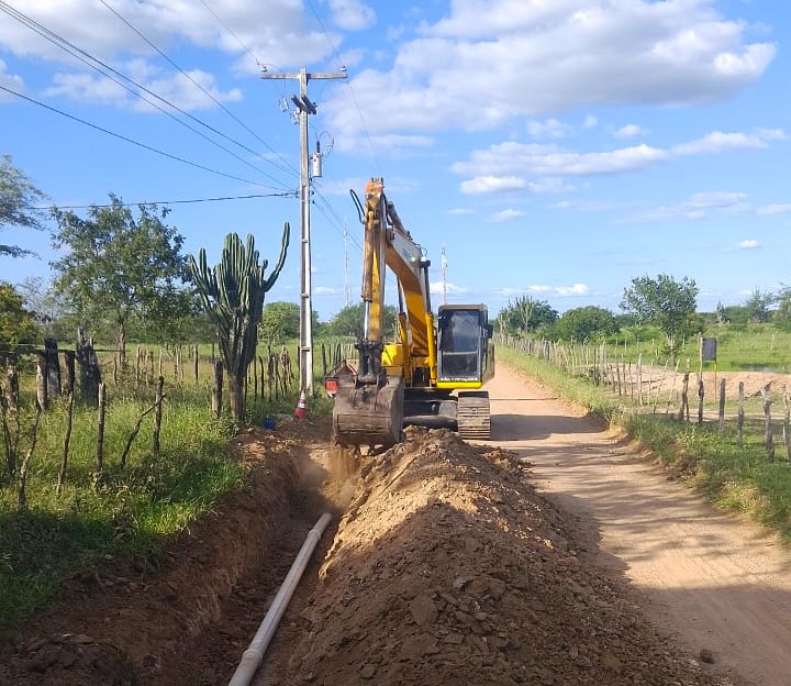 Nova adutora proporcionará segurança hídrica para população de Nova Fátima e Pé de Serra  