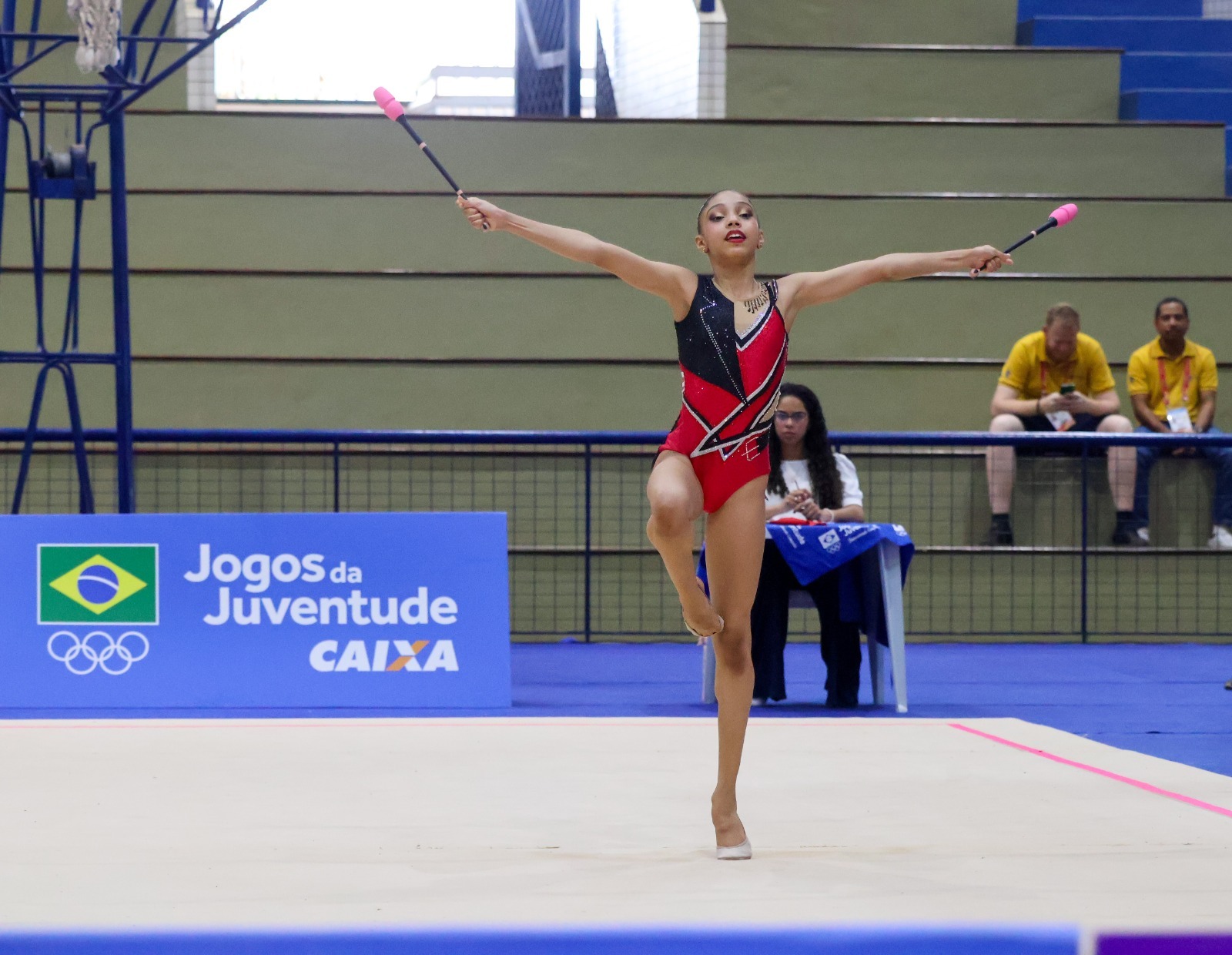 Três talentos baianos brilham na Seleção Brasileira de Ginástica Rítmica e sonham com o Mundial no Rio