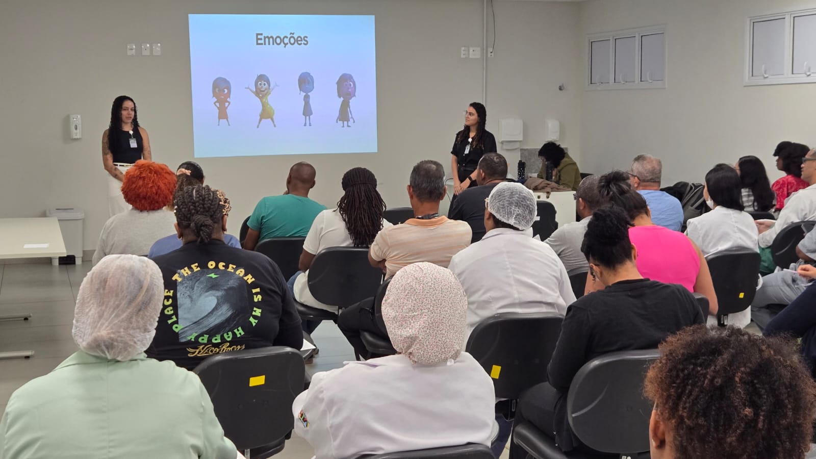 Hospital Metropolitano promove treinamento de Comunicação Não Violenta para fortalecer relações no ambiente hospitalar