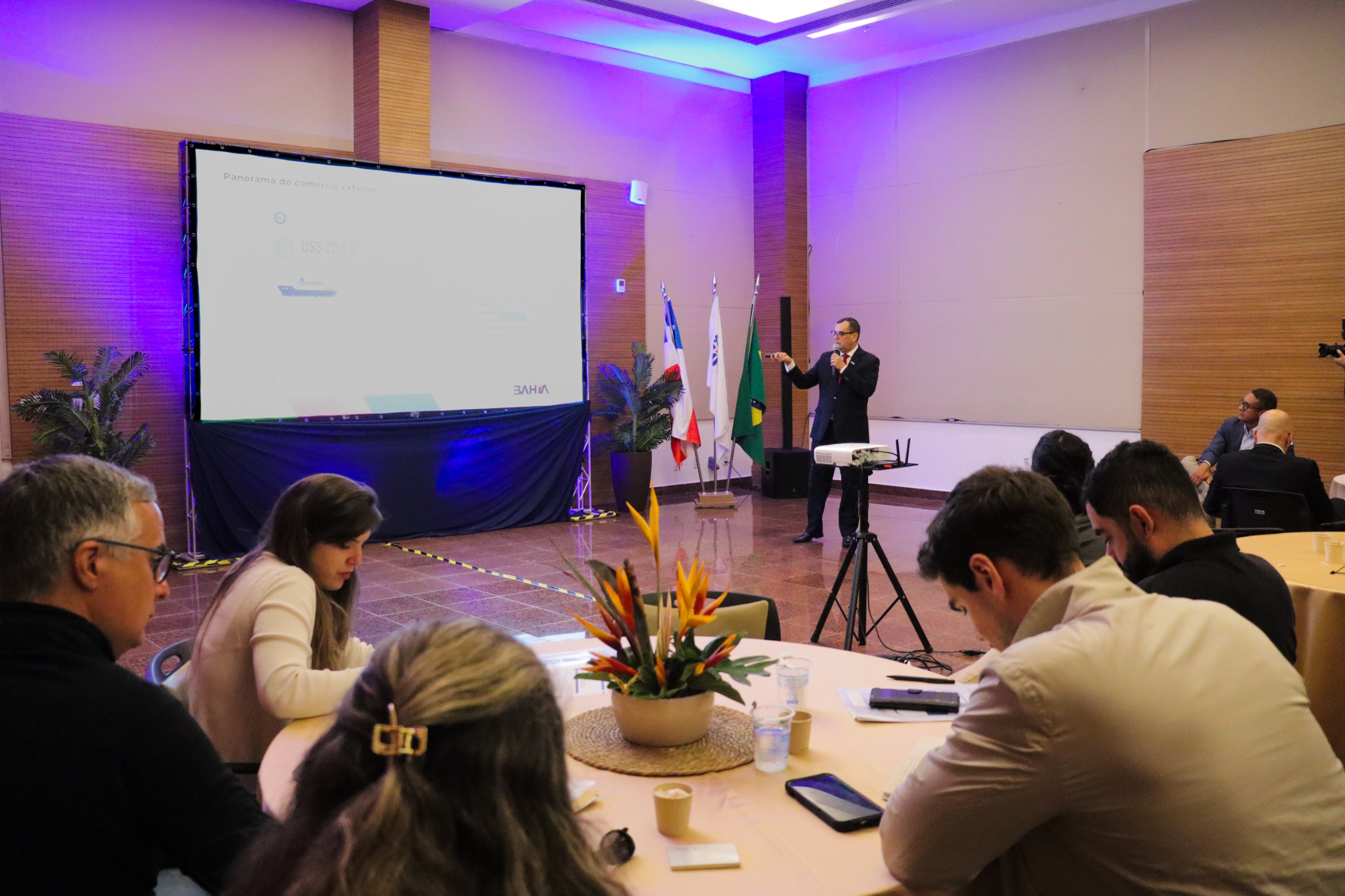 SDE apresenta potencial econômico da Bahia à delegação da União Europeia em agenda no Cimatec