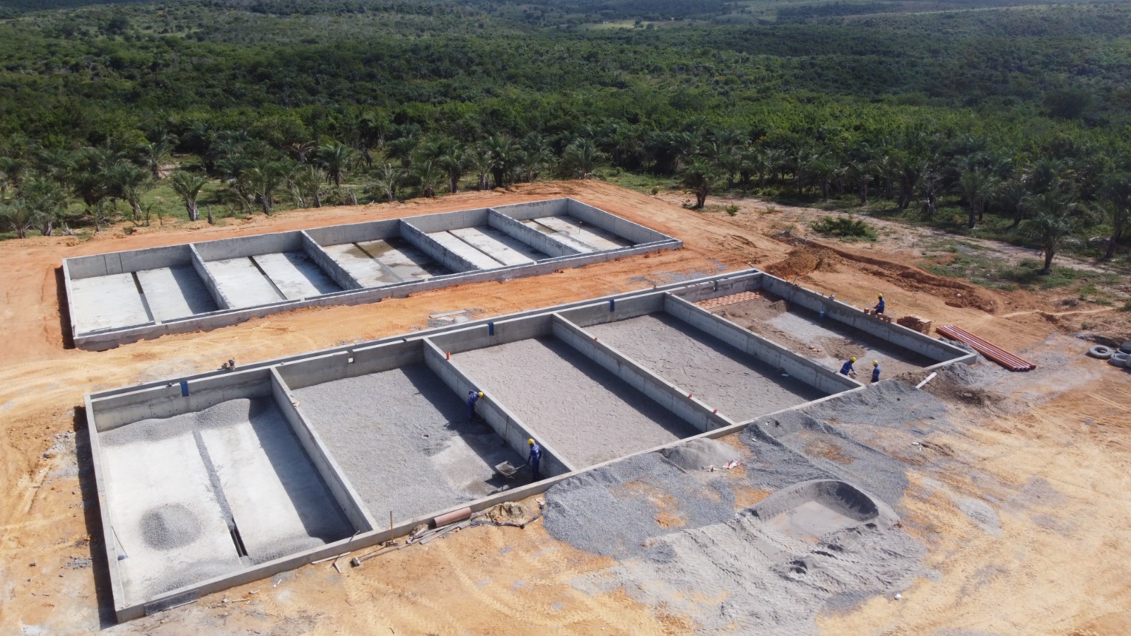 Obras de esgotamento sanitário em Ruy Barbosa já estão com 50% de avanço