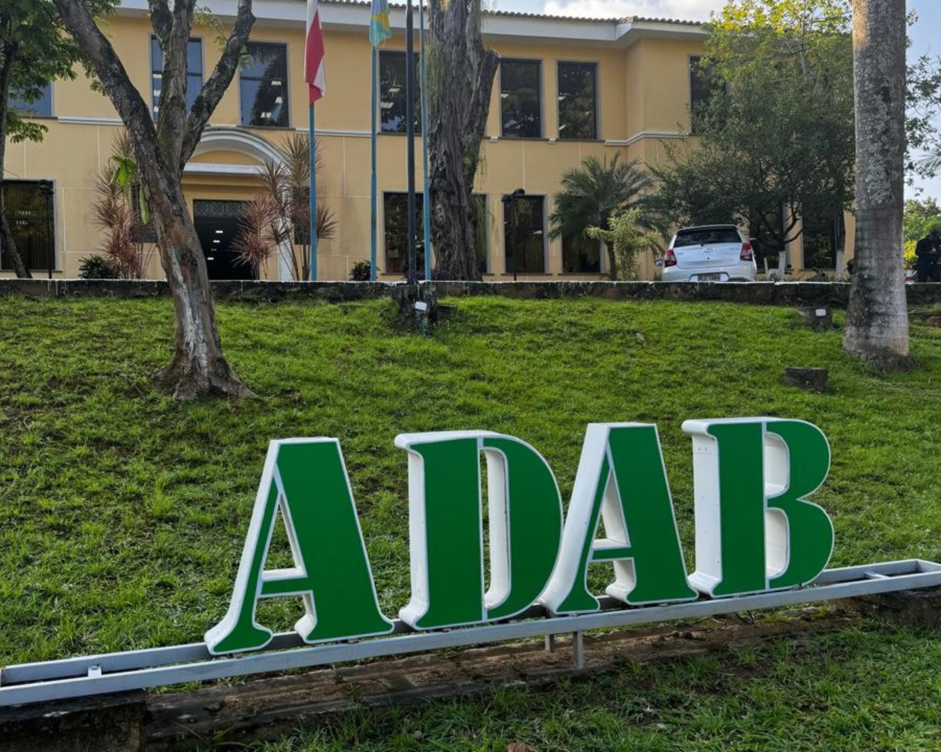Adab conquista reconhecimento internacional inédito na defesa agropecuária brasileira