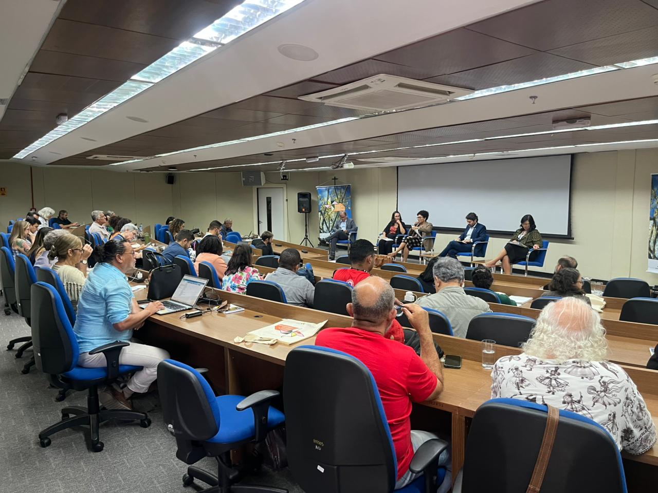 Sema participa de reunião nacional sobre desertificação, clima e recuperação ambiental