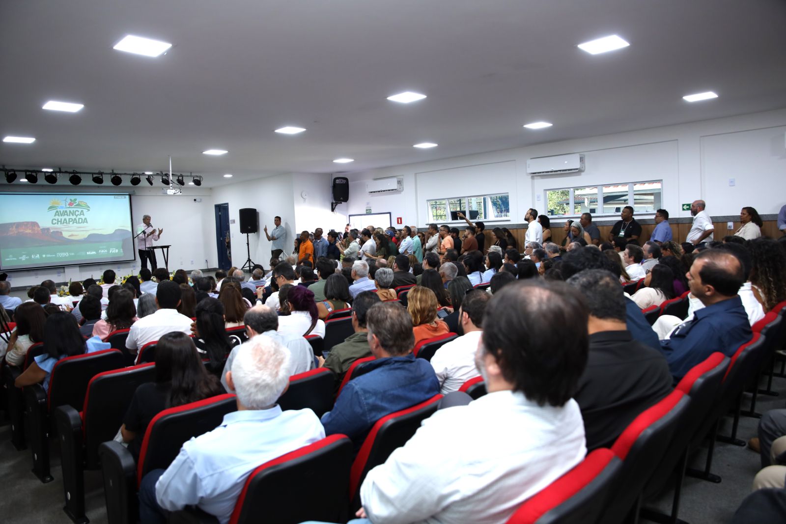 Chapada Diamantina recebe programa de desenvolvimento e nova etapa de pavimentação da BA-245