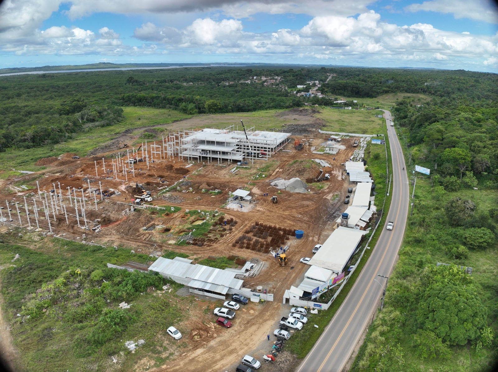 Obras do Hospital e Maternidade Regional da Costa do Dendê avançam em Valença