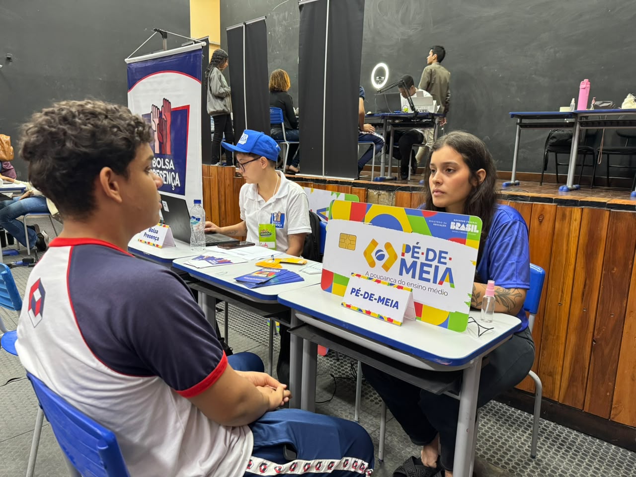 Caravana do Rolê Cidadão amplia acesso à cidadania e beneficia estudantes e comunidade, em Juazeiro