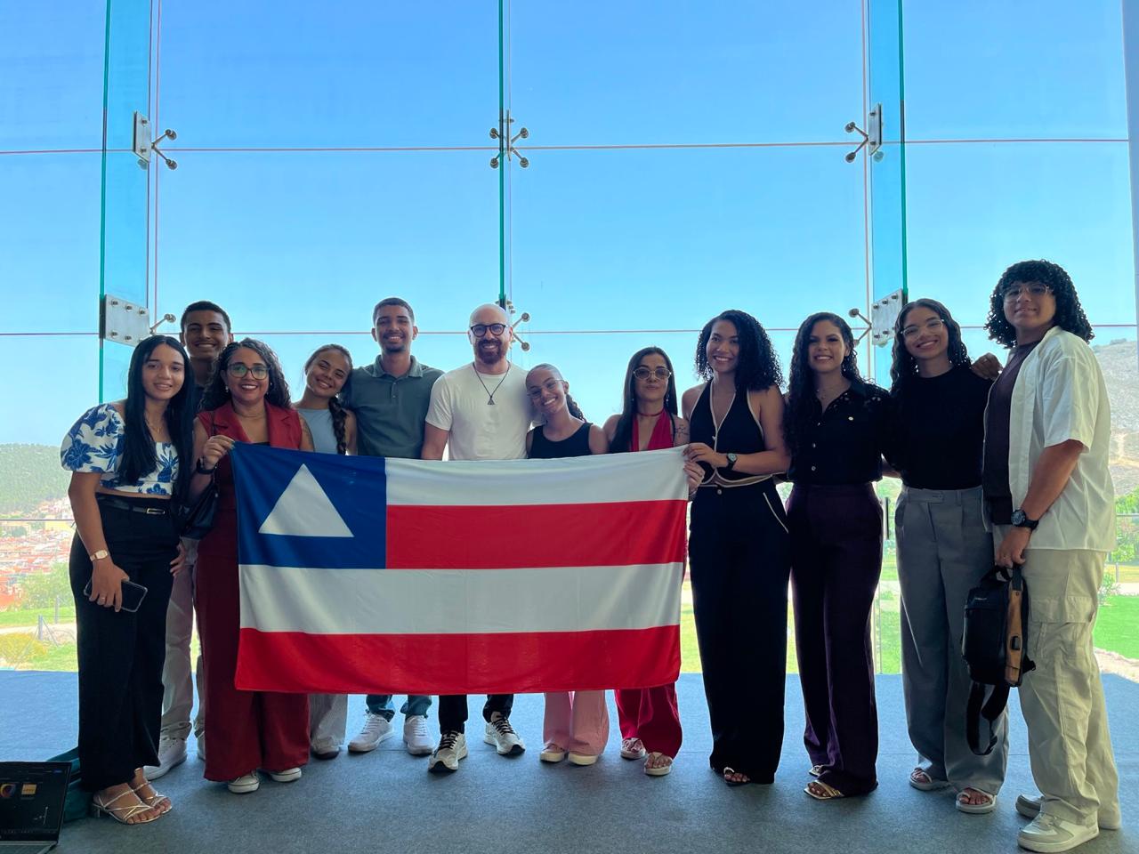 Da Bahia para o mundo: estudantes do Piemonte Norte do Itapicuru apresentam pesquisas sobre semiárido em congresso internacional, na Espanha