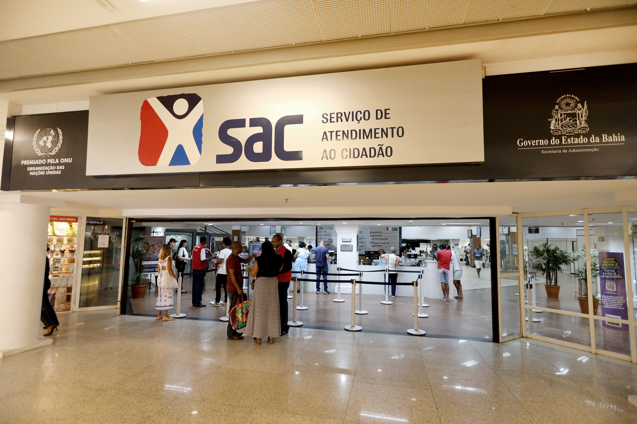 Líder nacional em IDs Jovem ativos, Governo da Bahia amplia acesso ao programa com emissão direta em toda a Rede SAC estadual