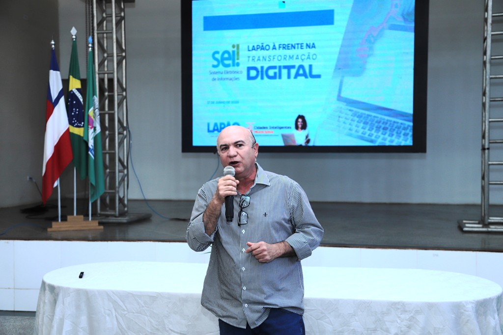 Bahia avança na tramitação eletrônica com implantação do SEI em Lapão  Com lançamento na região do centro-norte, Estado se tornou o segundo do país em números de prefeituras com o sistema implantado graças ao projeto SEI Bahia Municípios   A Bahia acaba de se tornar o segundo Estado brasileiro com o maior número de municípios que já concluíram a implantação do Sistema Eletrônico de Informações (SEI) , software que é referência nacional em tramitação eletrônica, permitindo eliminar o uso do papel em processo