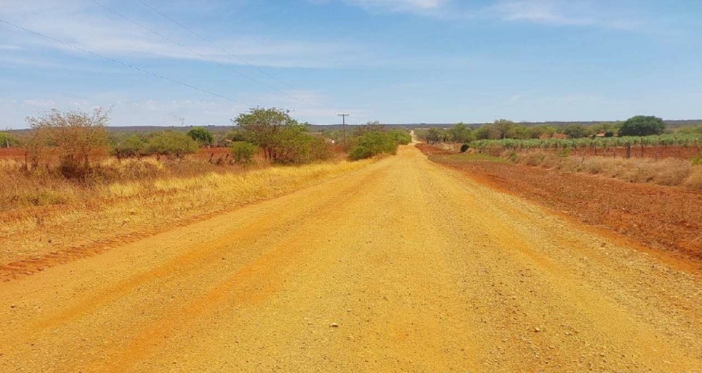 BA-434, entre Central e o distrito de Hidrolândia, em Uibaí