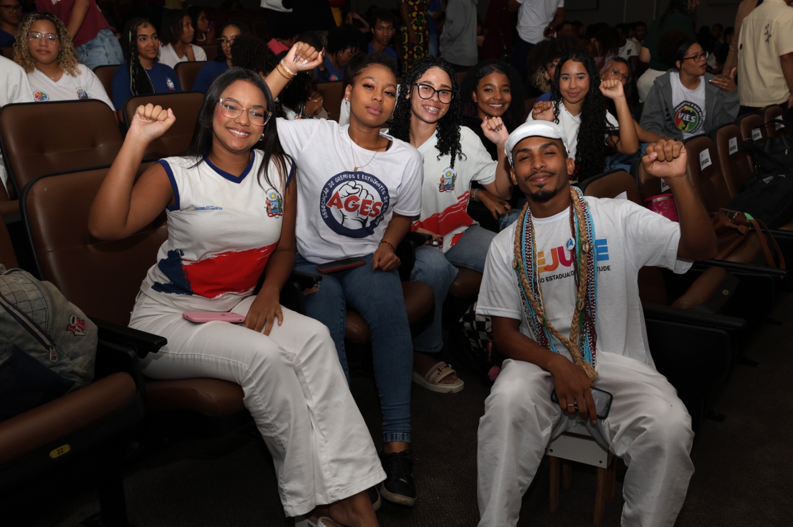 Juventude baiana discute participação social em ato na Alba