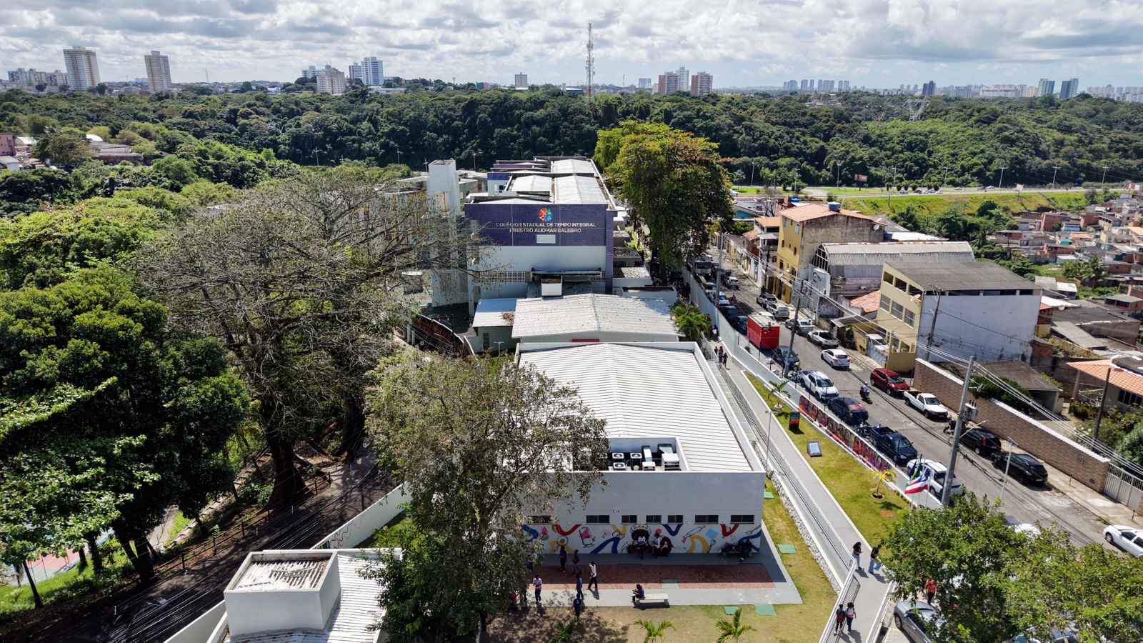 Educação que transforma: Estado da Bahia entrega mais uma escola de tempo integral em Salvador