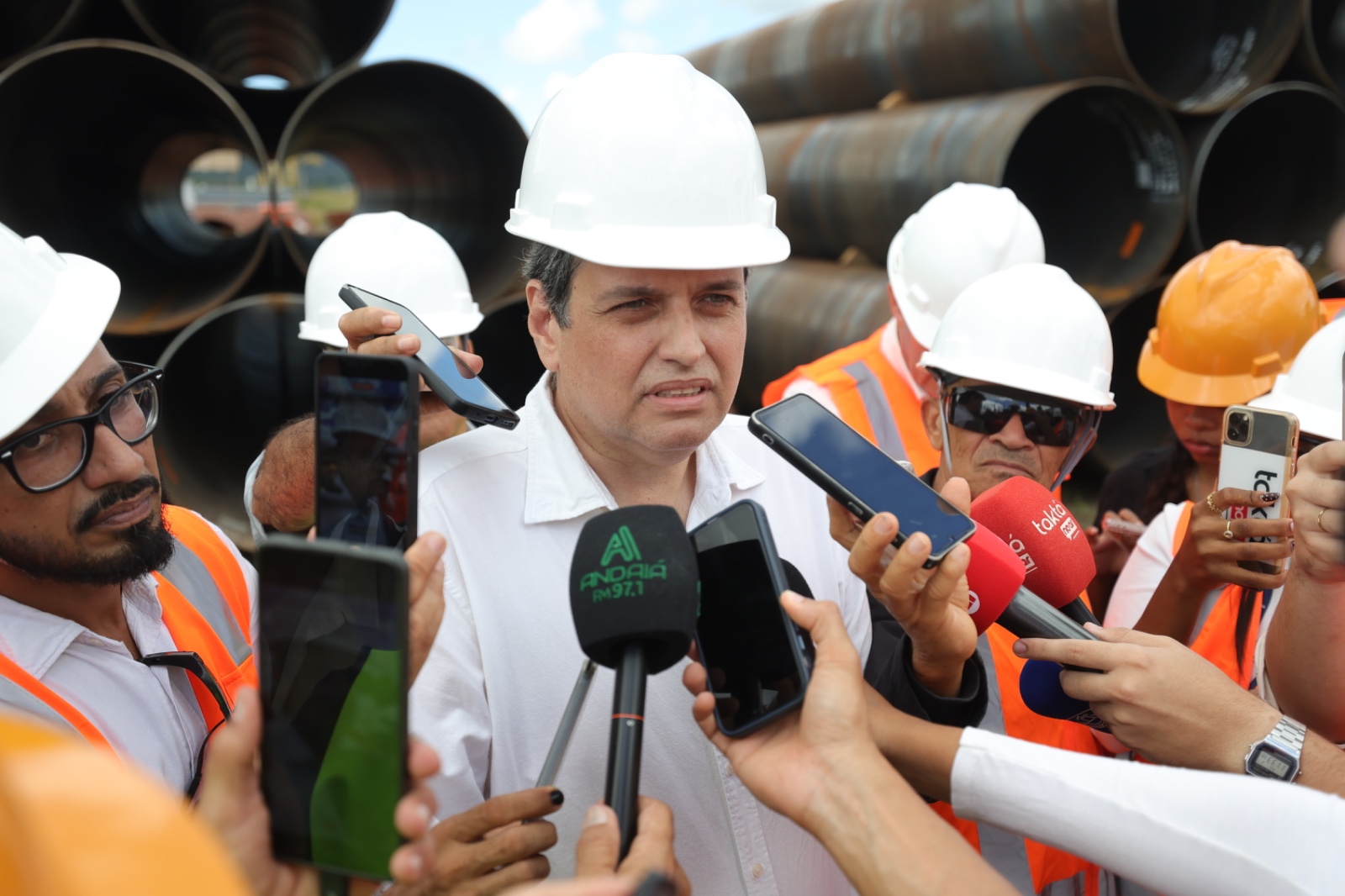 Imprensa acompanha avanço das obras da Ponte Salvador-Itaparica em Maragogipe