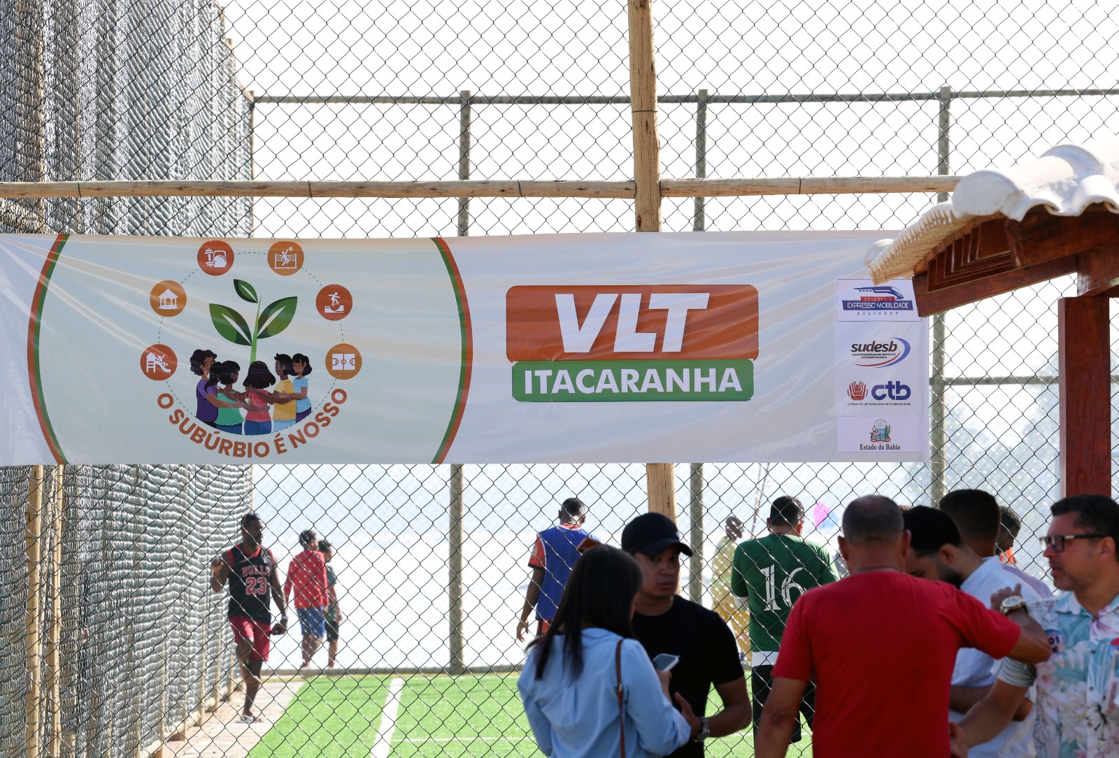 Obras de urbanização em Itacaranha amplia espaços de lazer e convivência no Subúrbio de Salvador