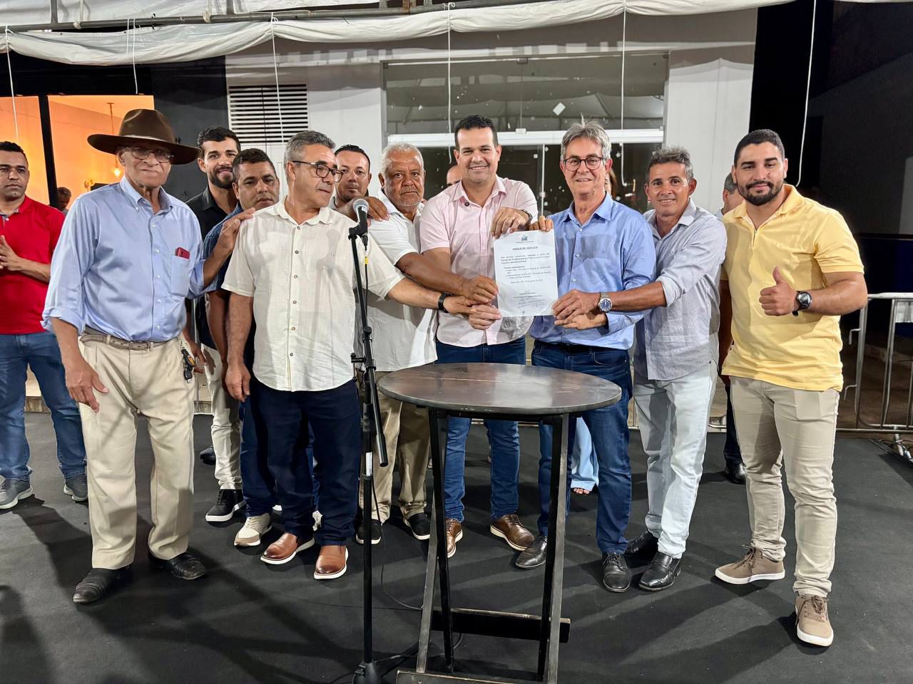 Barro Alto recebe obra de pavimentação e novos pontos de internet gratuita