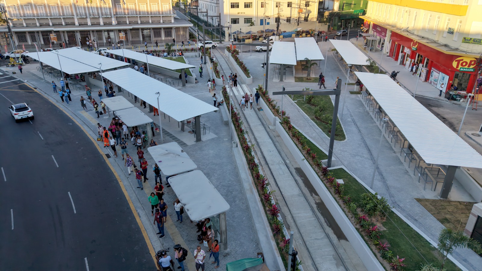 Estado da Bahia entrega revitalização do Largo da Calçada