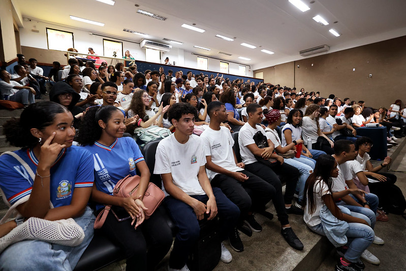 SEC realiza aulão preparatório do ENEM para a comunidade do bairro de São Gonçalo, no Terreiro Ilê Axé Opô Afonjá, em Salvador