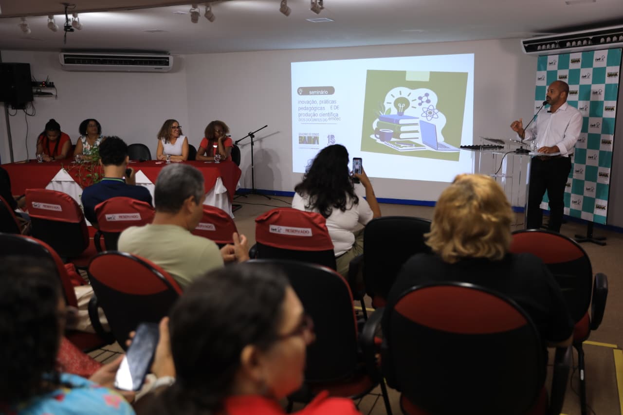 SEC celebra 15 anos do Ensino Médio com Intermediação Tecnológica