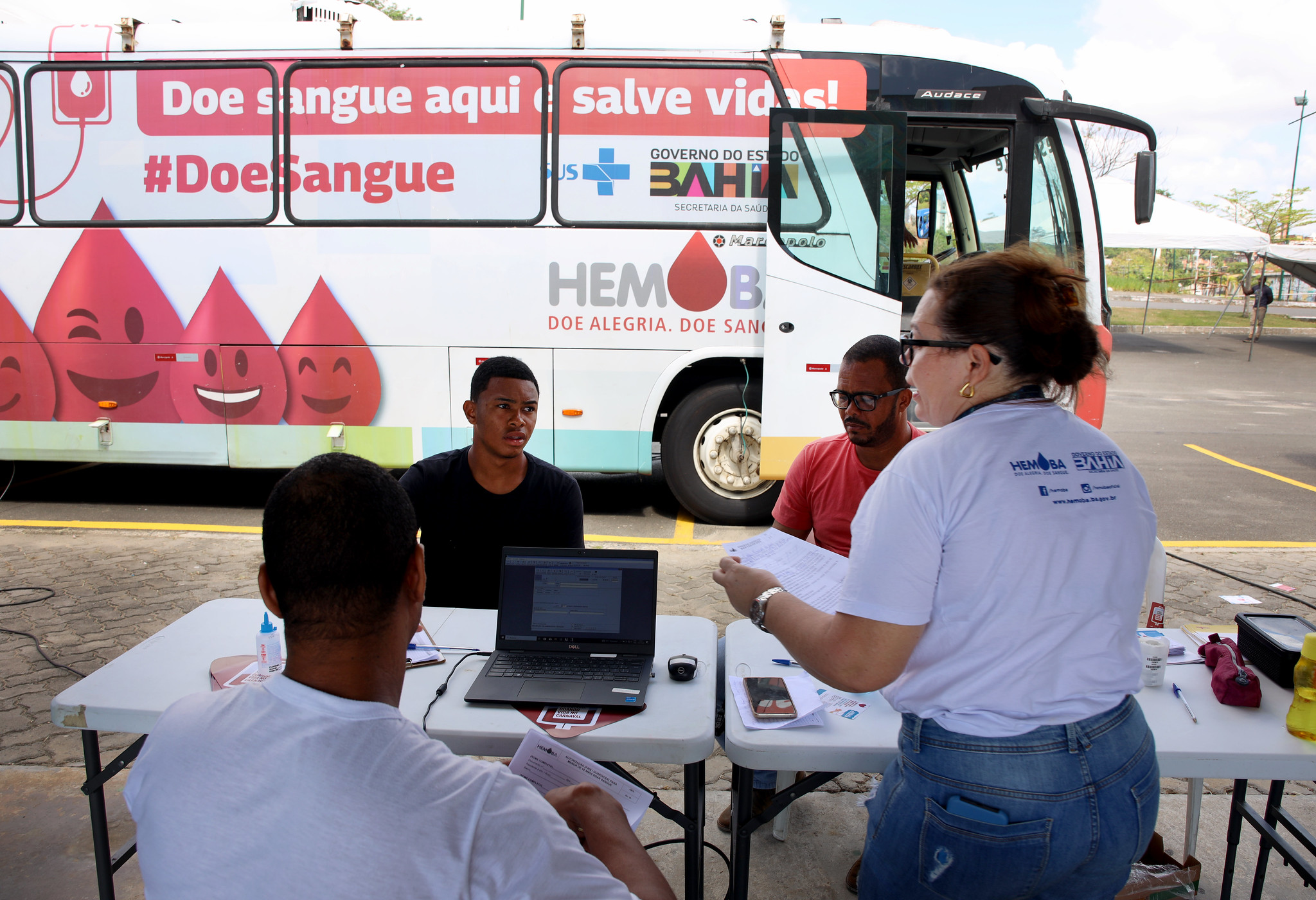 Hemoba amplia ação da unidade móvel de coleta na capital e no interior do estado em novembro