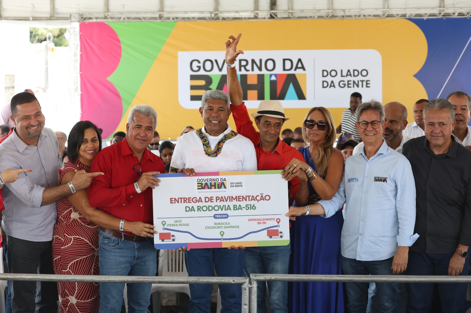 Recuperação na rodovia BA-516 qualifica deslocamento em Teodoro Sampaio e região