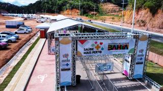 Governador visita Feira Saúde Mais Perto, em Cajazeiras, e entrega ambulâncias para unidades de saúde da região