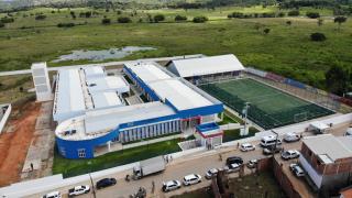 Governo do Estado entrega equipamentos de saúde e inaugura novo colégio em Dário Meira