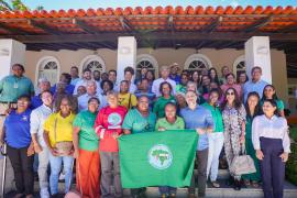 Ondina - Reunião/Almoço com catadoras e catadores de materiais recicláveis. Foto: Redes 