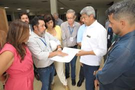 Governador realiza visita técnica à sede da Bahiafarma. Foto: Thuane Maria/GOVBA