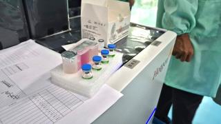 Governador firma parceria com empresa chinesa para produção de testes rápidos pela Bahiafarma