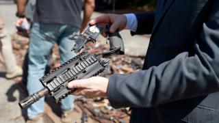 Polícia Civil destrói 1.200 armas ilegais durante lançamento de operação para eliminar 30 toneladas de armamentos