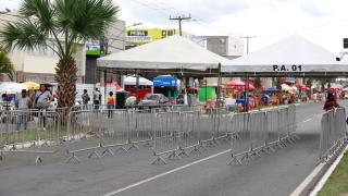 Segurança é garantida com efetivo policial ampliado, portais de abordagem e câmeras de reconhecimento facial na Micareta de Feira