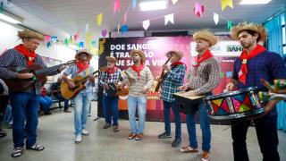 Hemoba celebra Junho Vermelho com forró, tradição e solidariedade